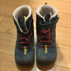 Keen Cozy Cream Fleece Lined Boots